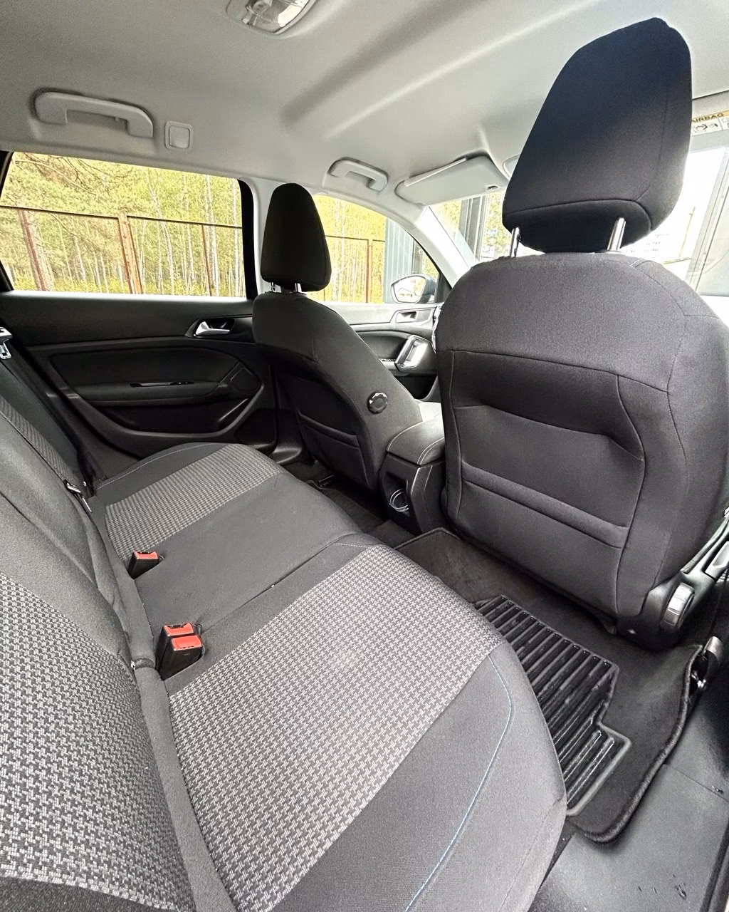 Peugeot 308 фото 12