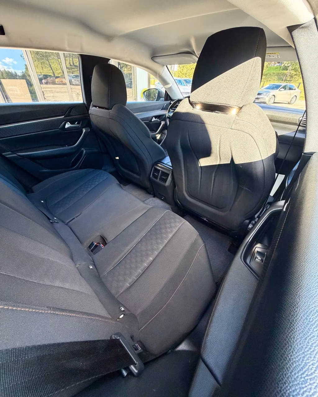 Peugeot 508 фото 11