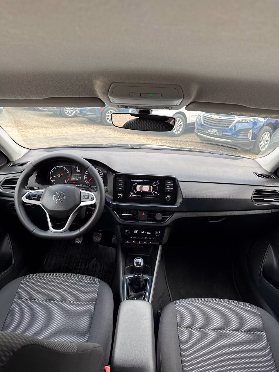 Volkswagen Polo Sedan фото 13
