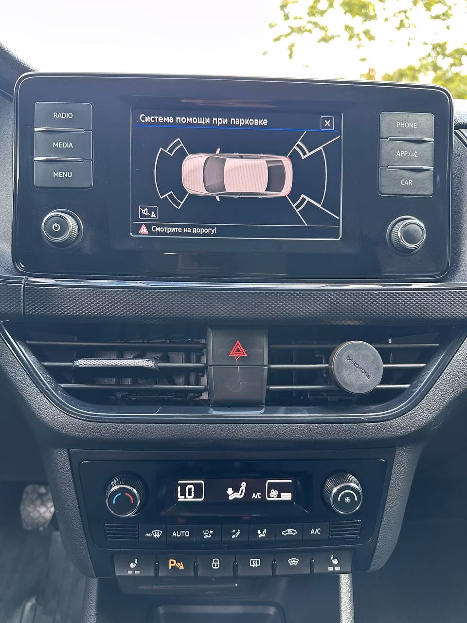 Volkswagen Polo Sedan фото 15