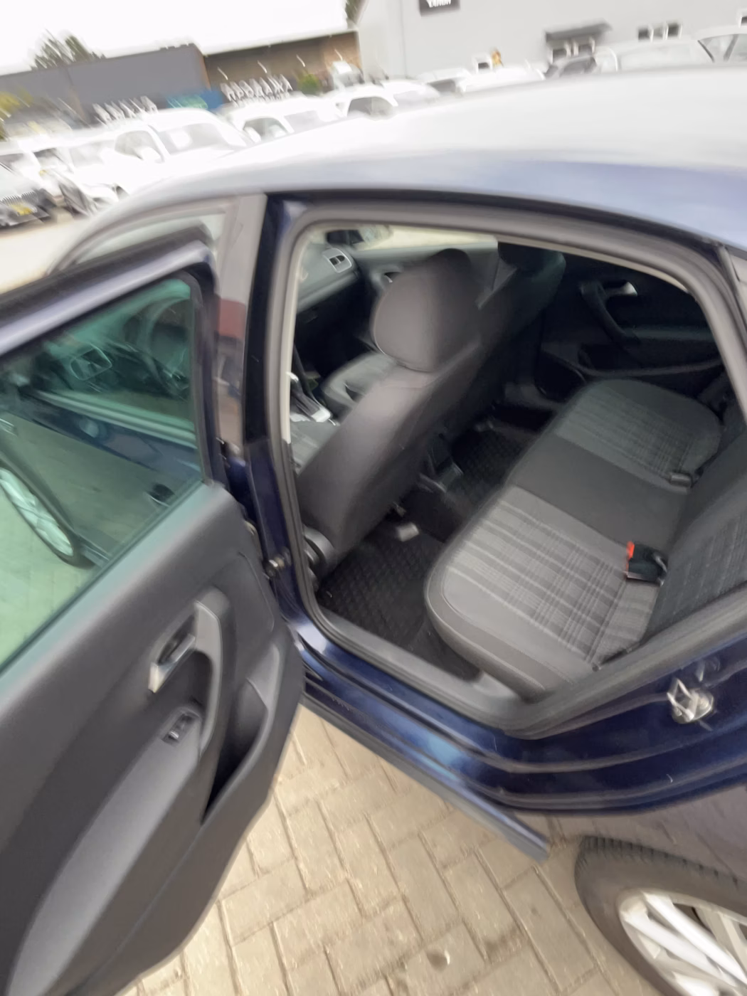 Volkswagen Polo Sedan фото 20