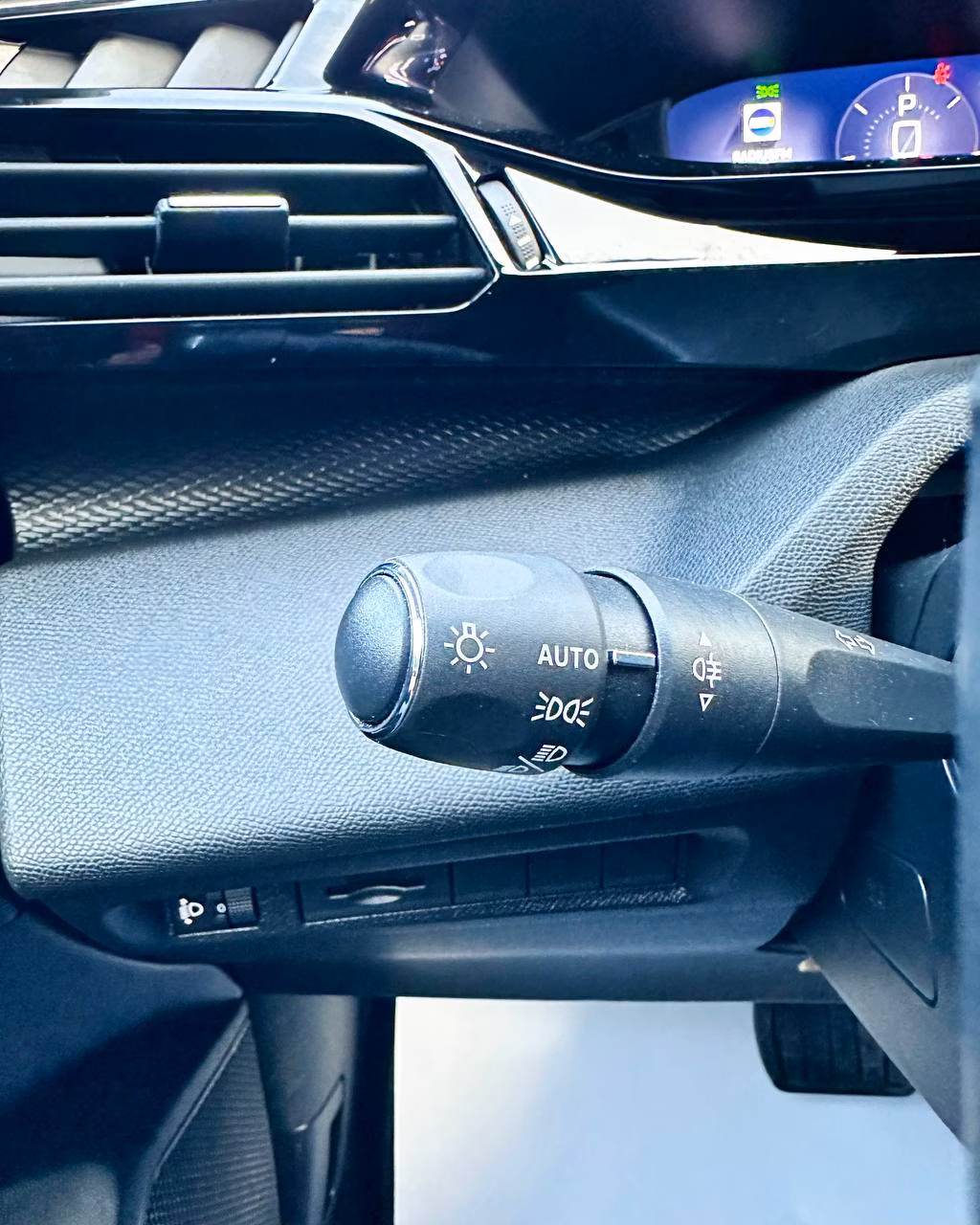 Peugeot 308 фото 17