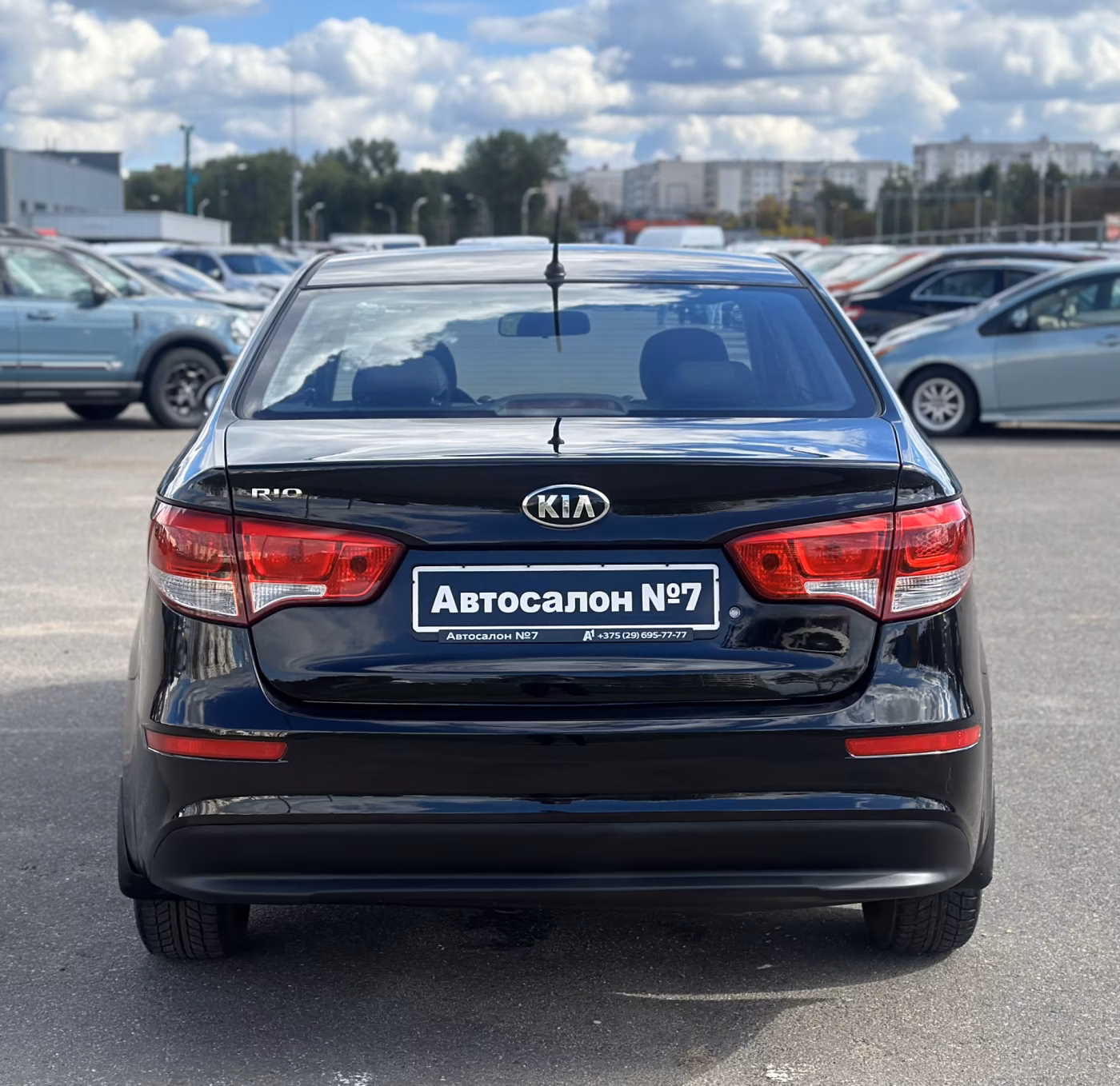 Kia Rio фото 6