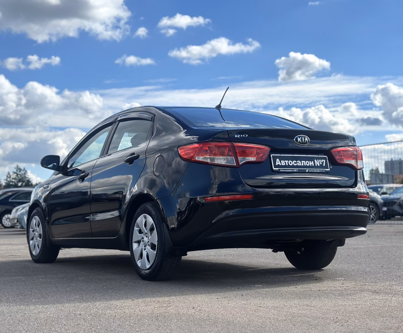 Kia Rio фото 7