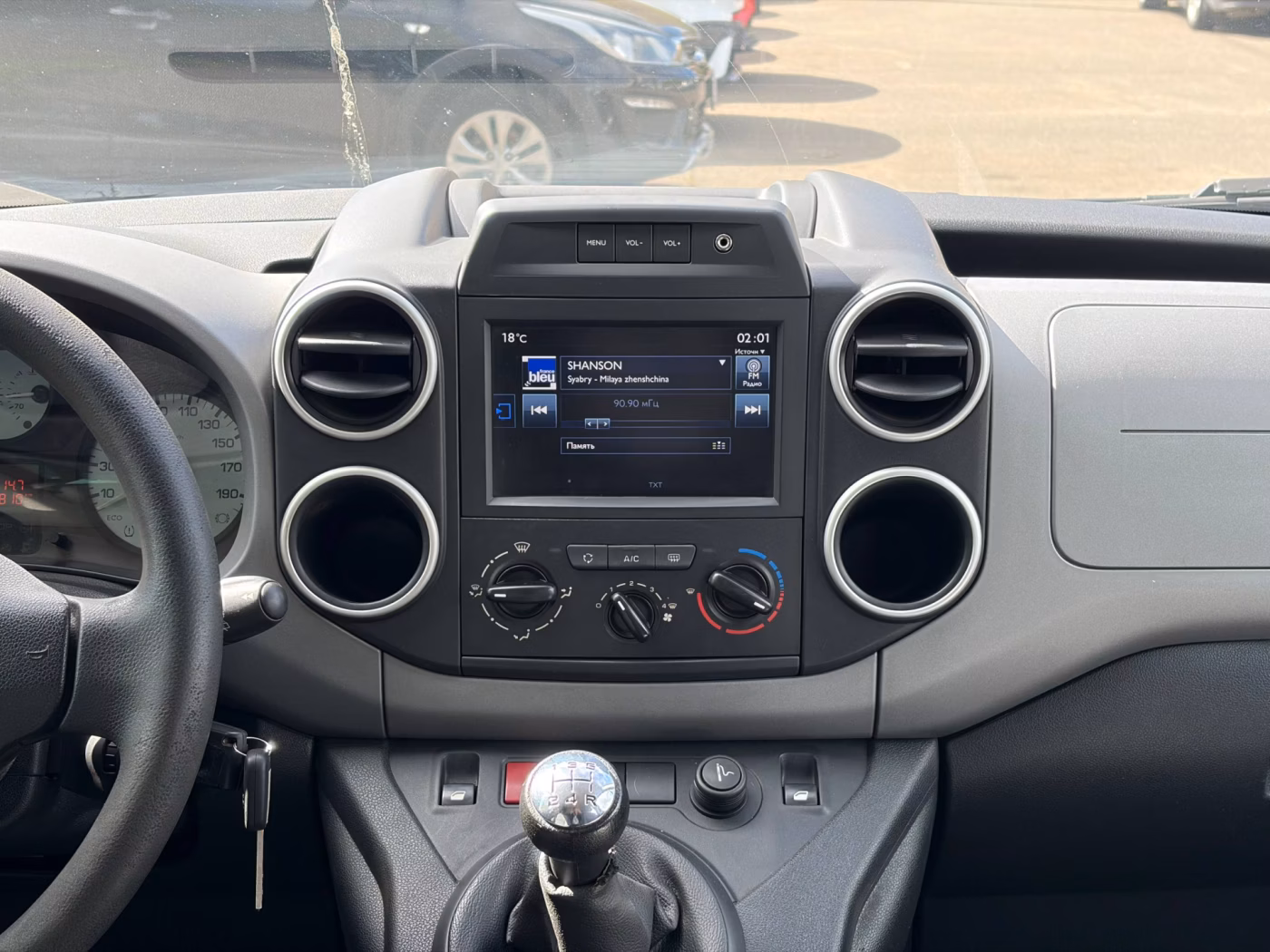 Peugeot Partner фото 23