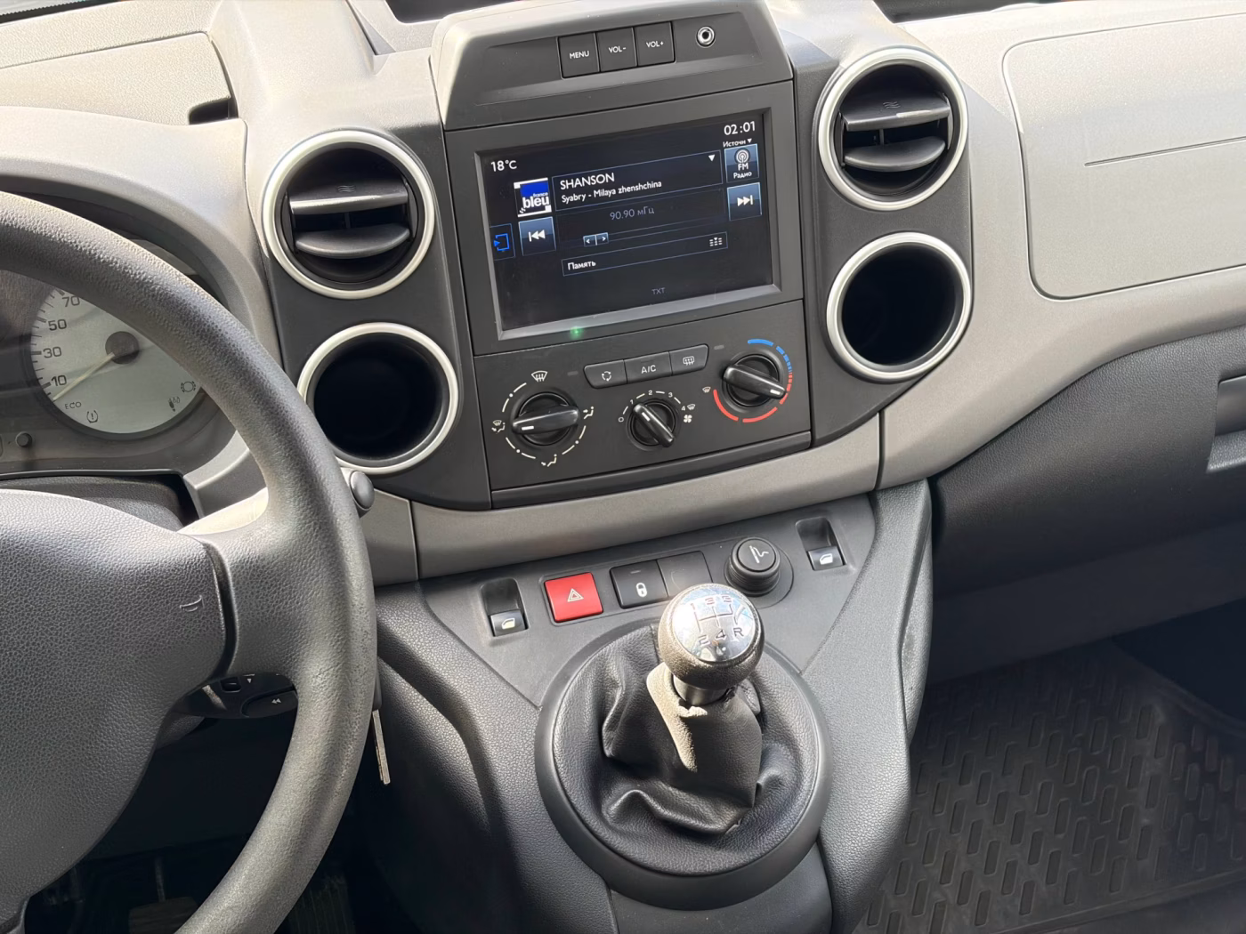 Peugeot Partner фото 24
