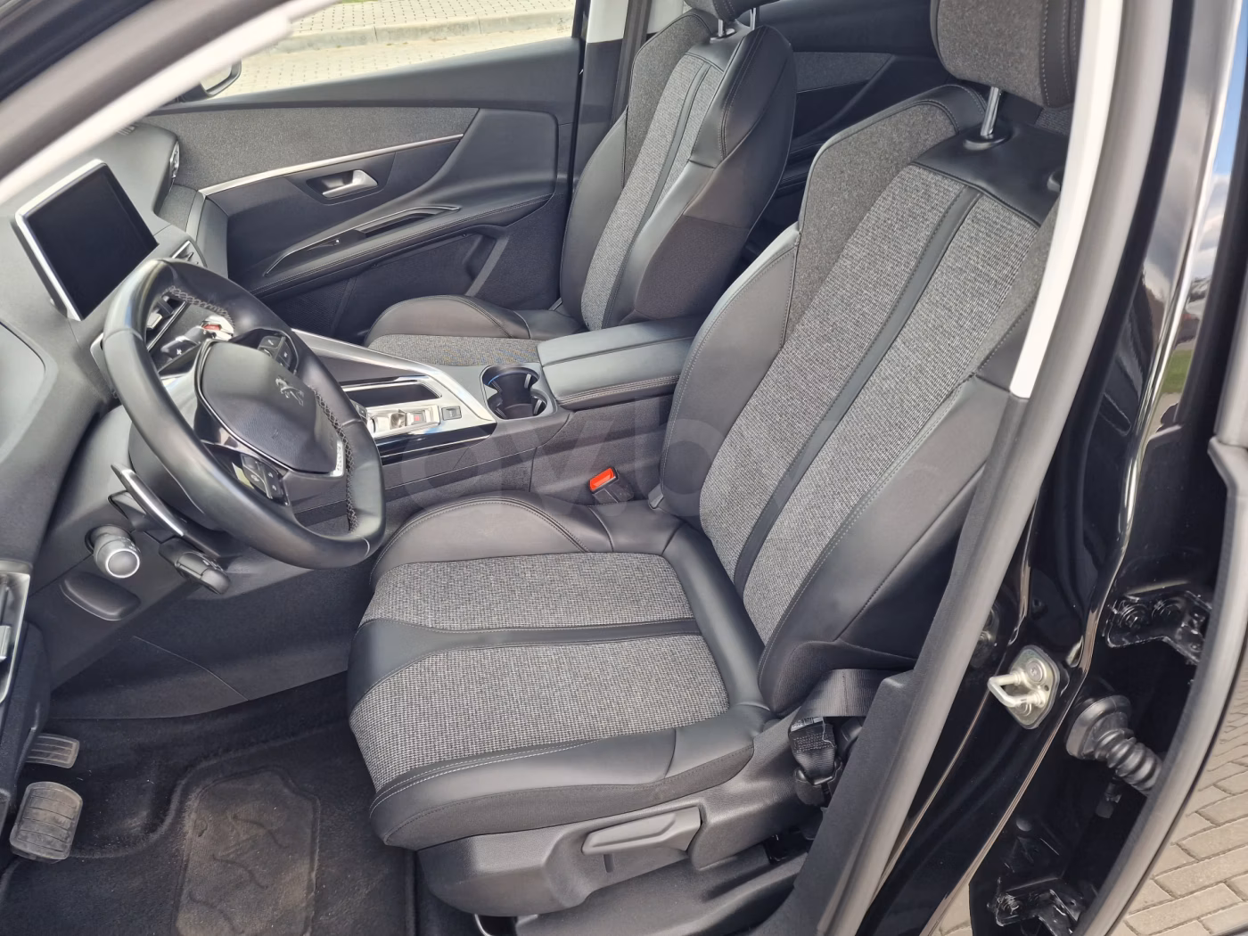 Peugeot 3008 фото 9
