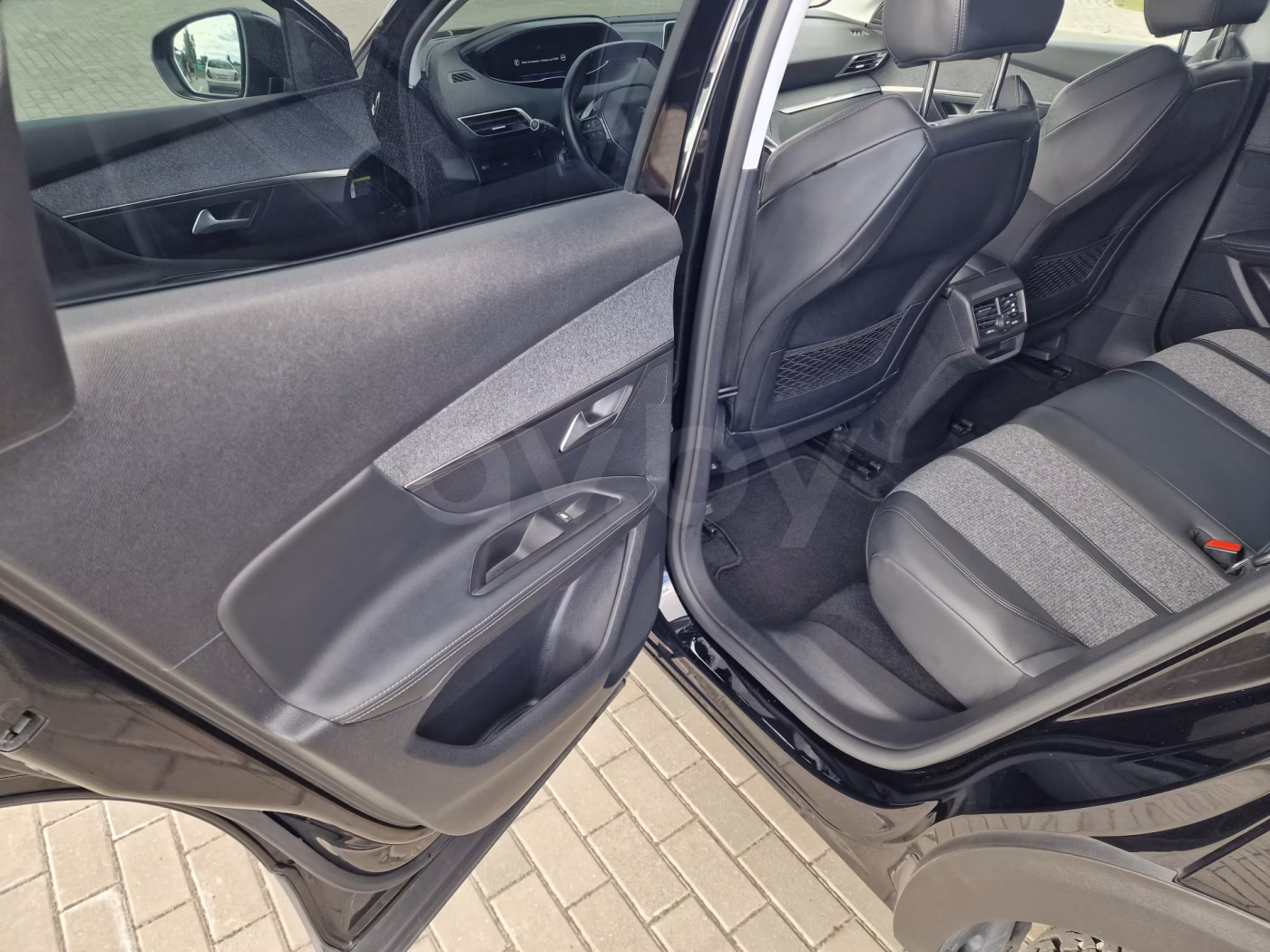 Peugeot 3008 фото 12