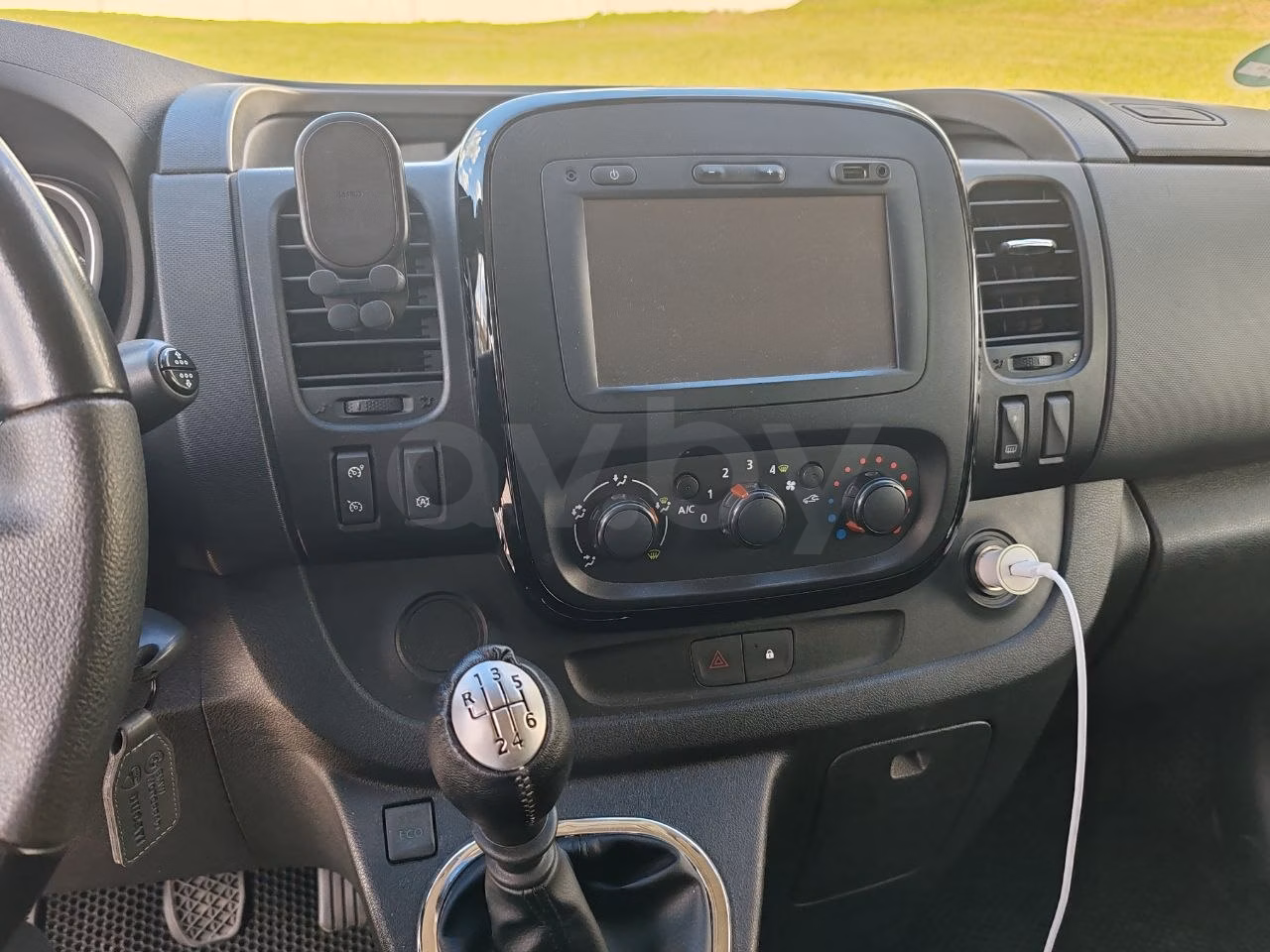 Opel Vivaro фото 10