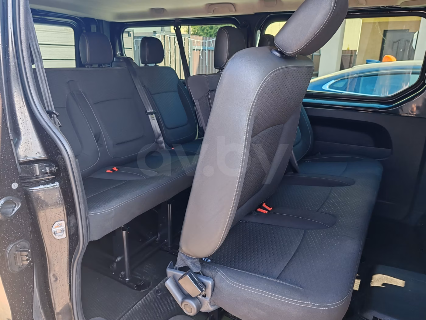 Opel Vivaro фото 7