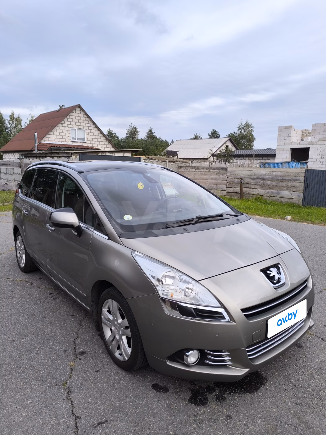 Peugeot 5008 фото 7