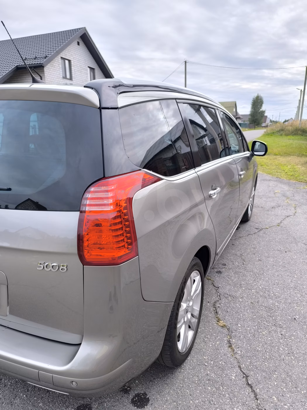 Peugeot 5008 фото 3