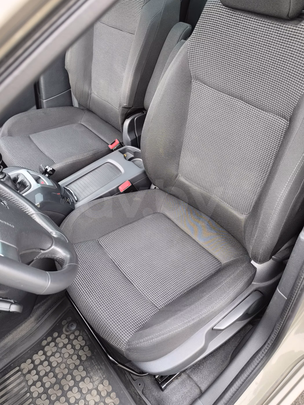 Peugeot 5008 фото 20