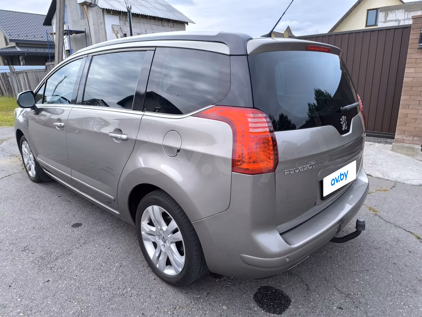Peugeot 5008 фото 5