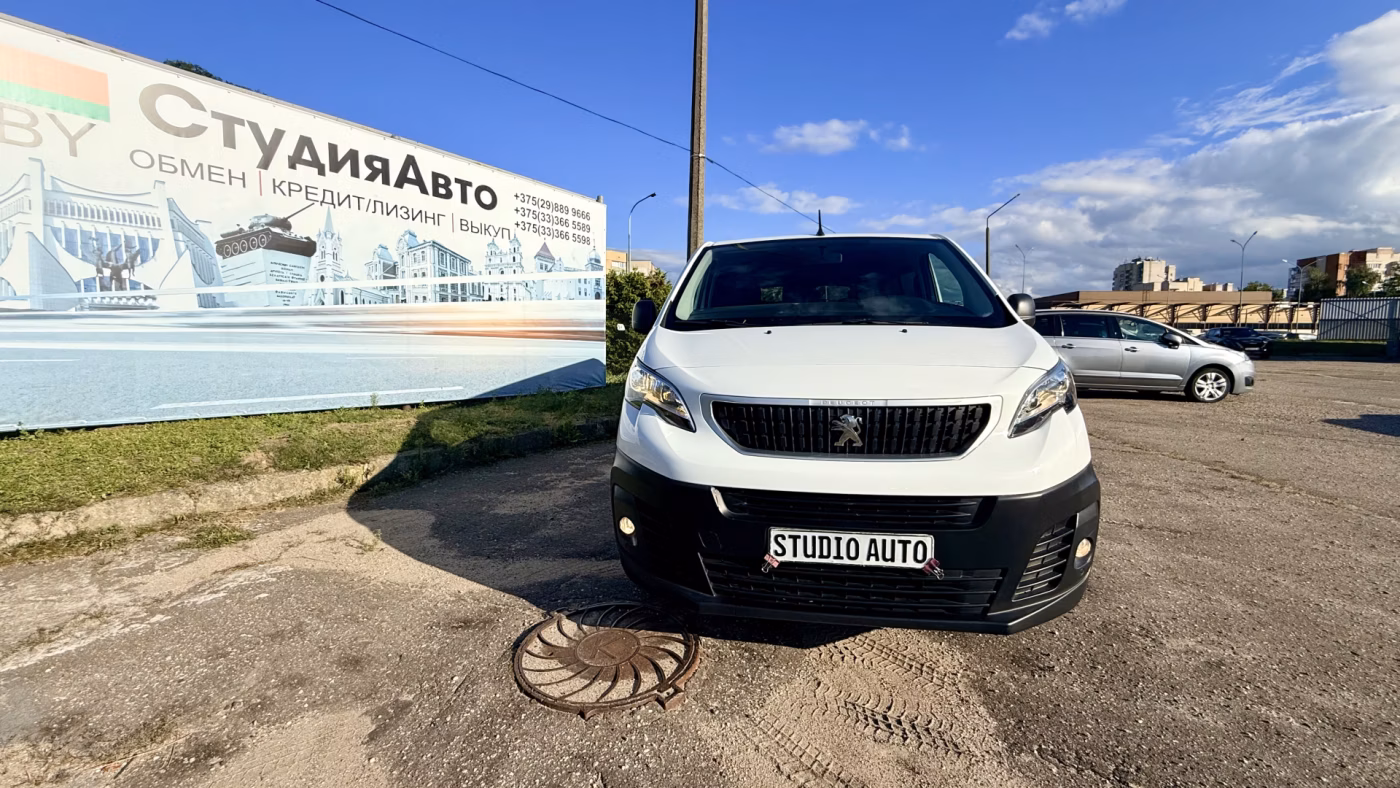 Peugeot Traveller фото 4