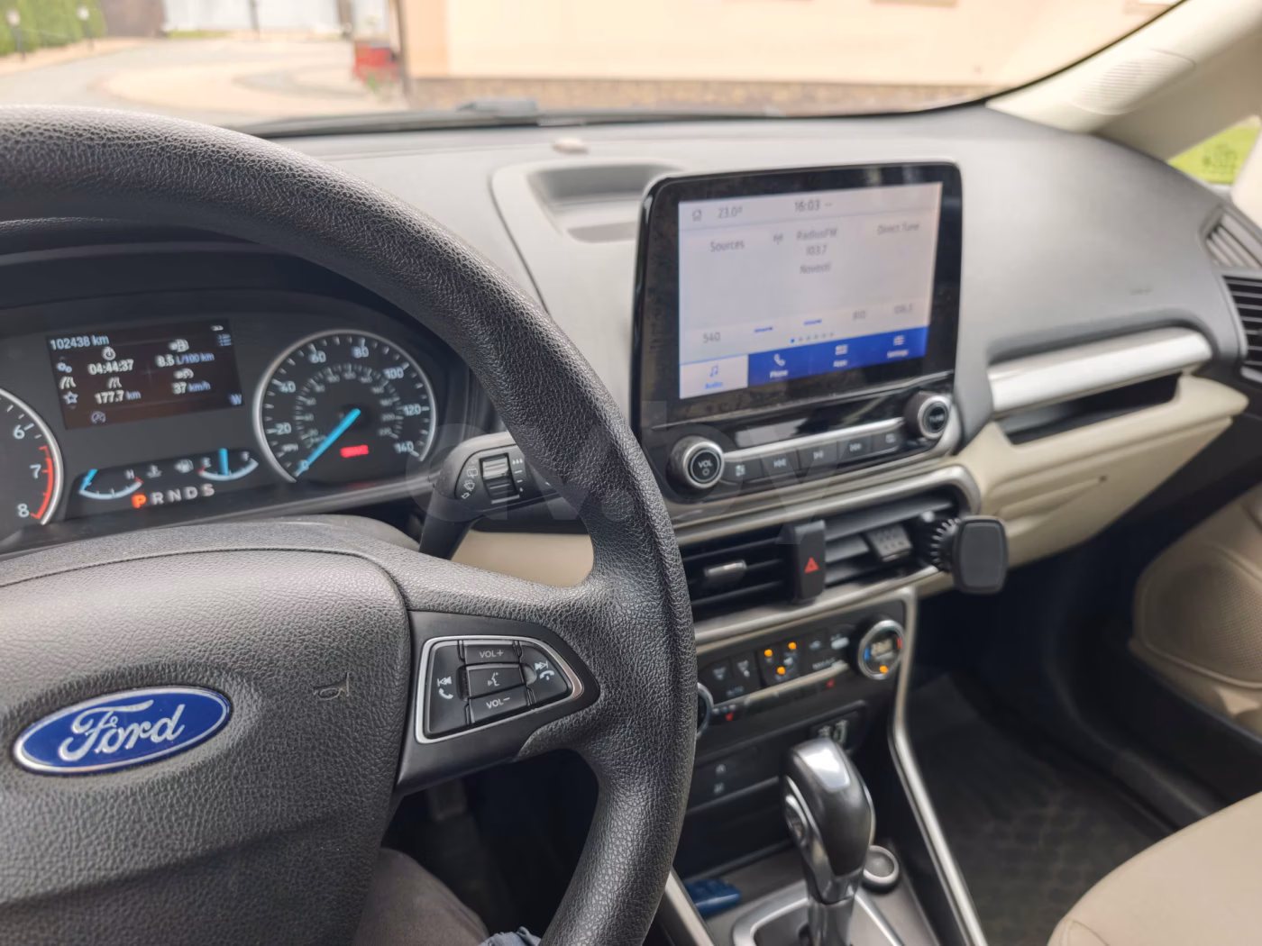 Ford EcoSport фото 12