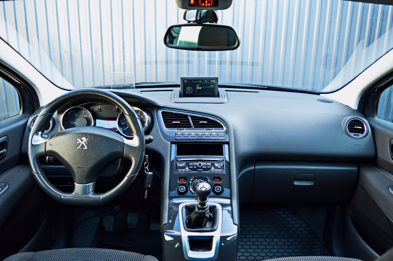 Peugeot 5008 фото 13