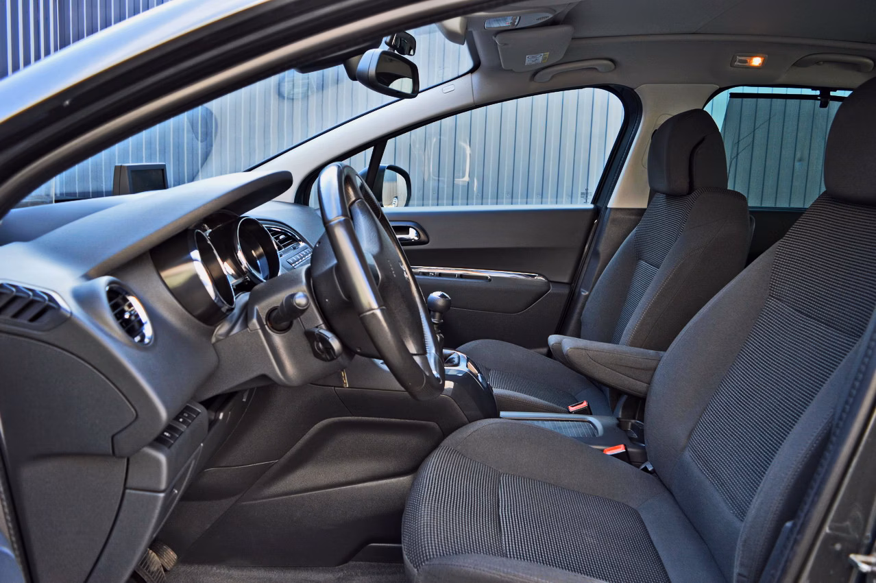 Peugeot 5008 фото 9