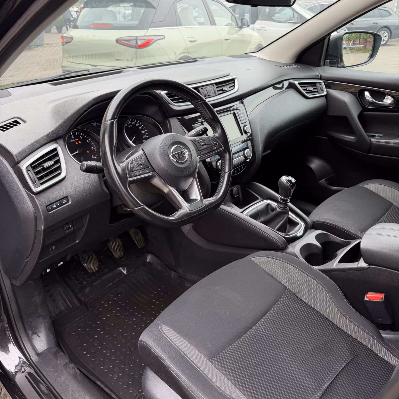 Nissan Qashqai фото 10