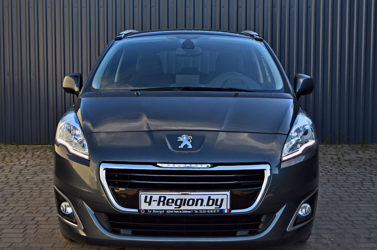 Peugeot 5008 фото 3