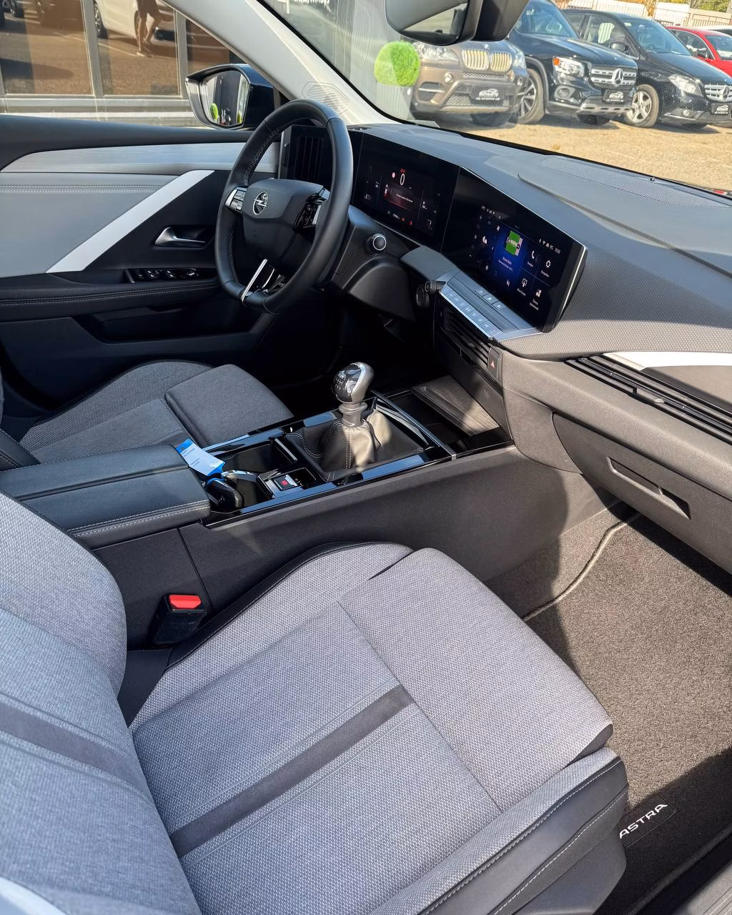 Opel Astra фото 13
