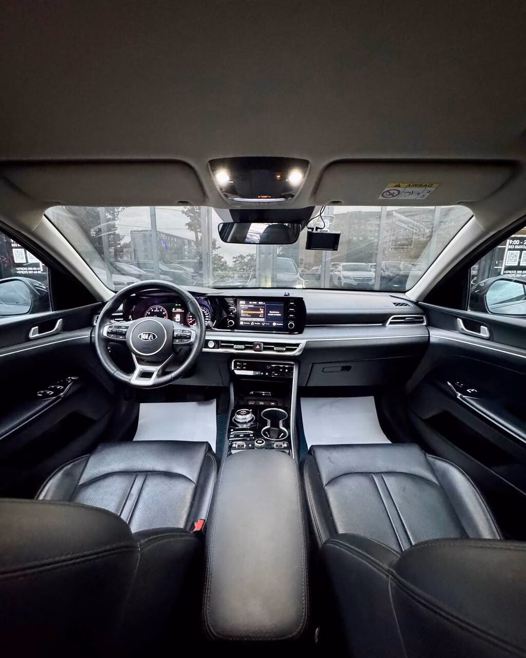 Kia K5 фото 9