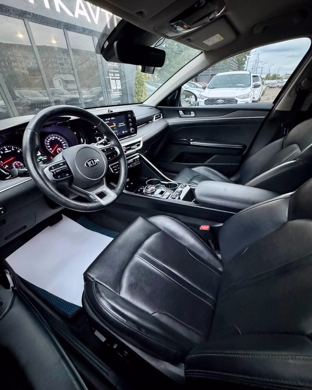 Kia K5 фото 10