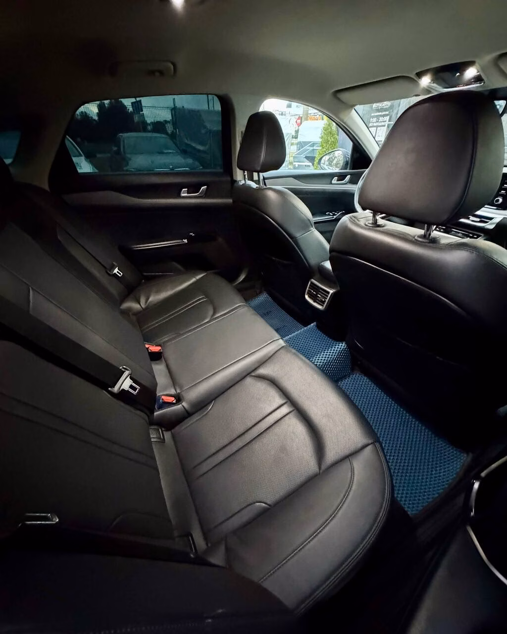 Kia K5 фото 12