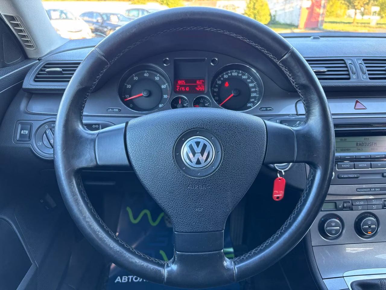 Volkswagen Passat фото 11