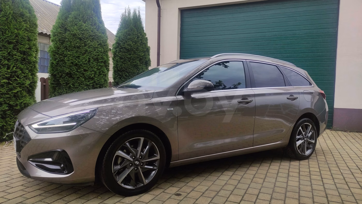 Hyundai i30 фото 2