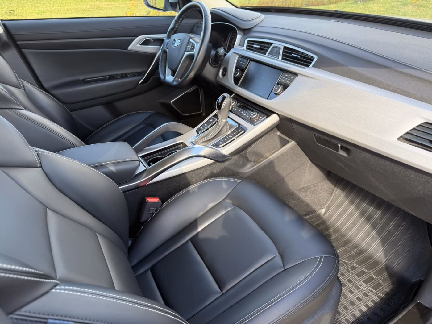 Geely Atlas фото 13