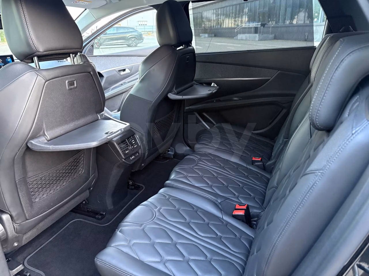 Peugeot 5008 фото 20