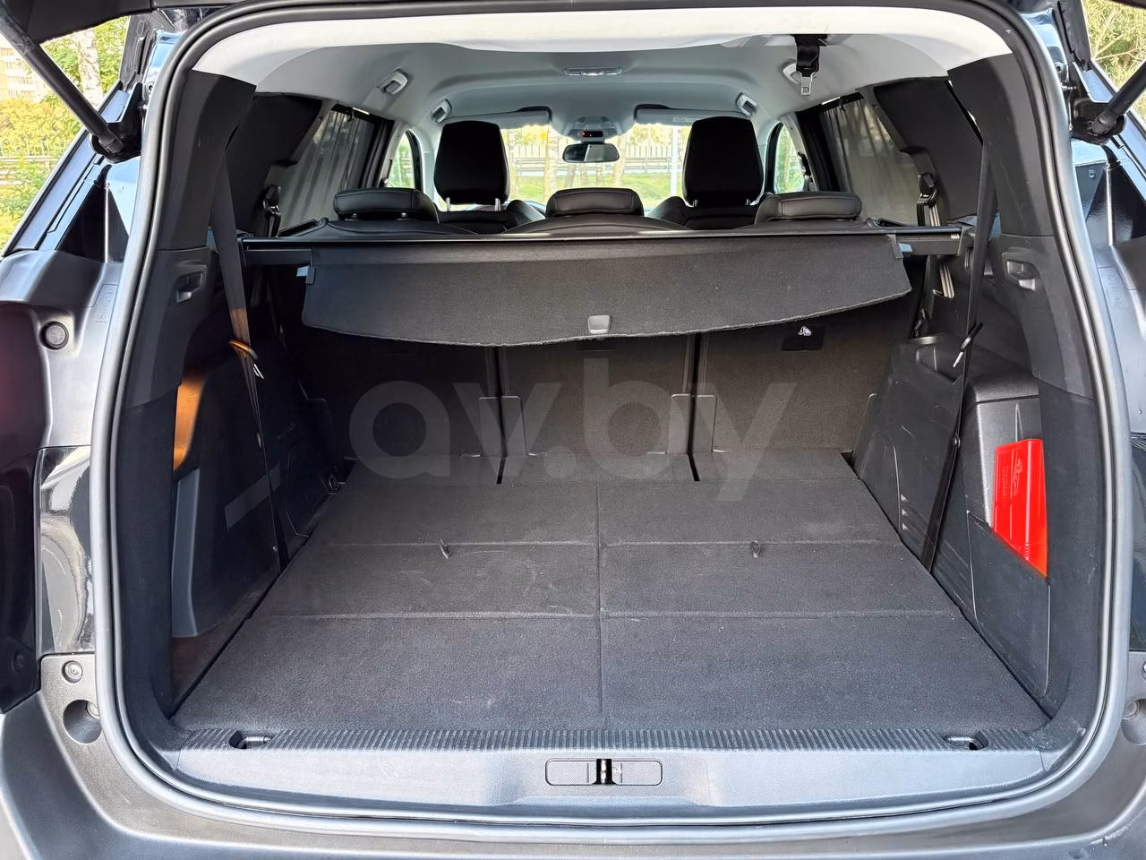 Peugeot 5008 фото 9