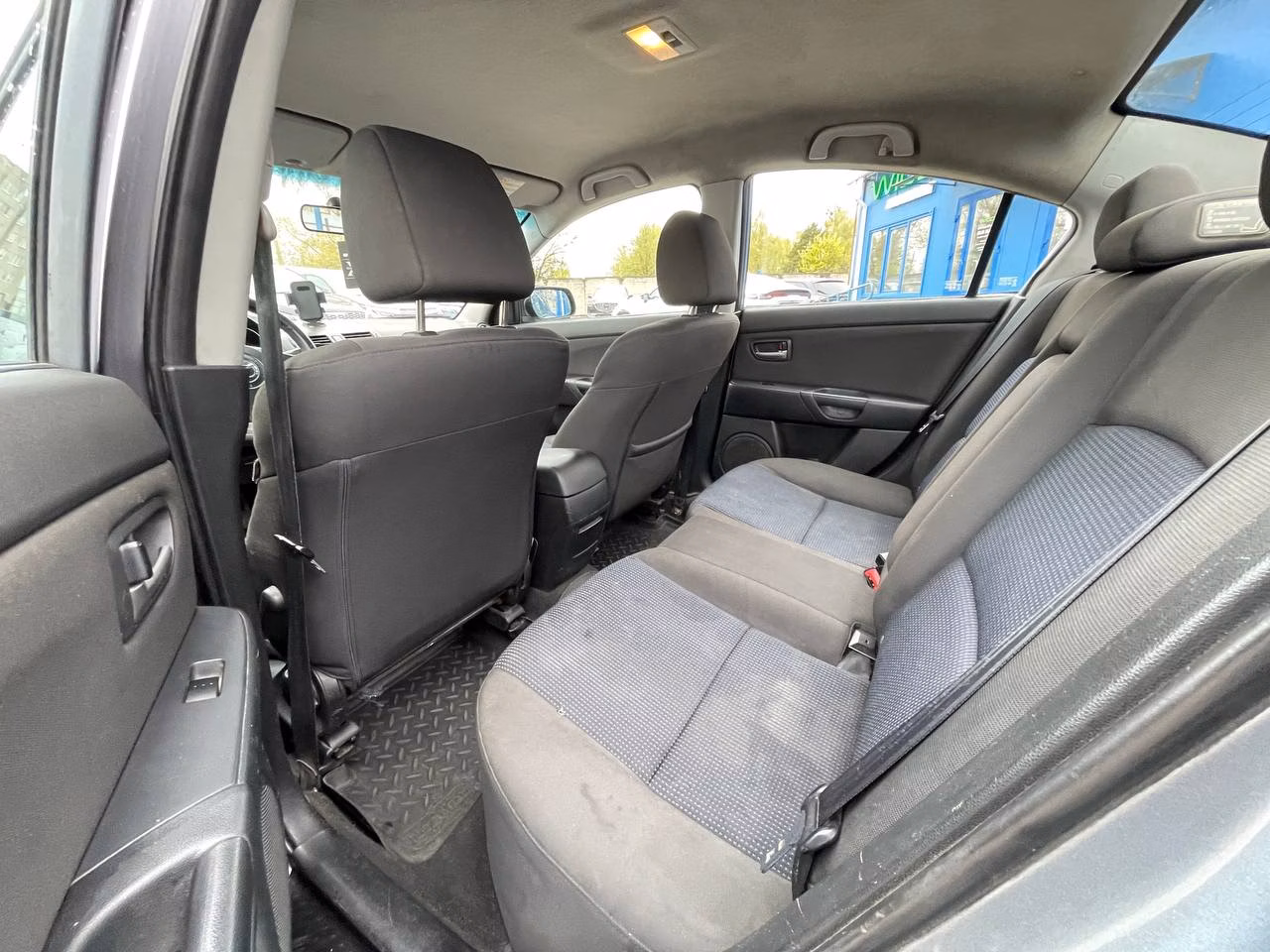 Mazda 3 фото 7
