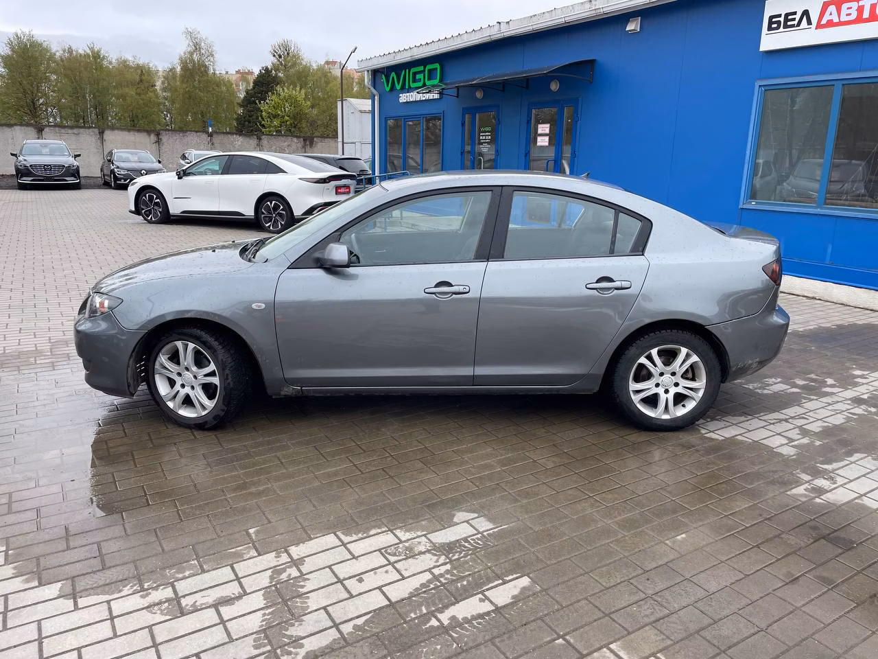 Mazda 3 фото 9