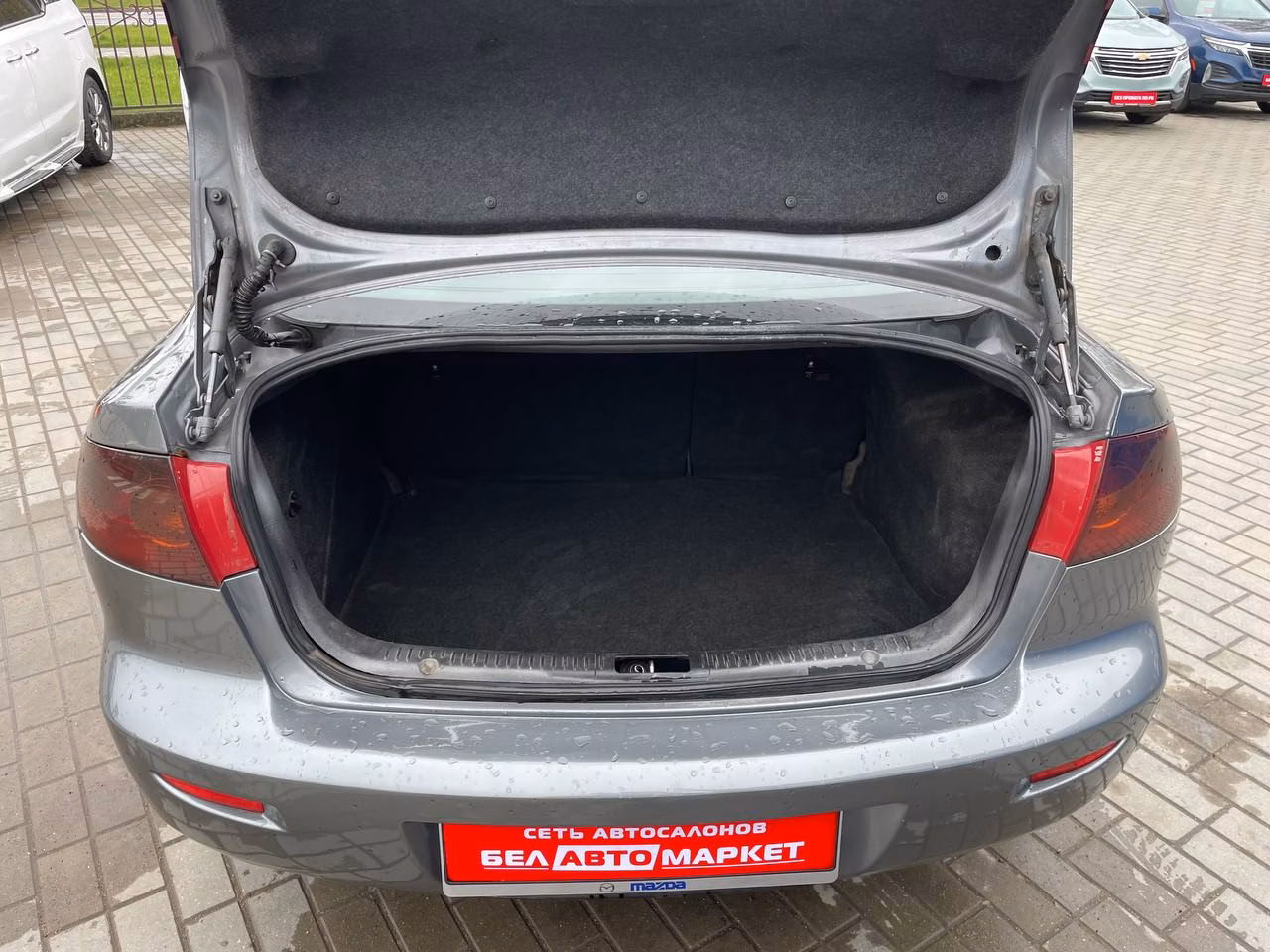 Mazda 3 фото 12