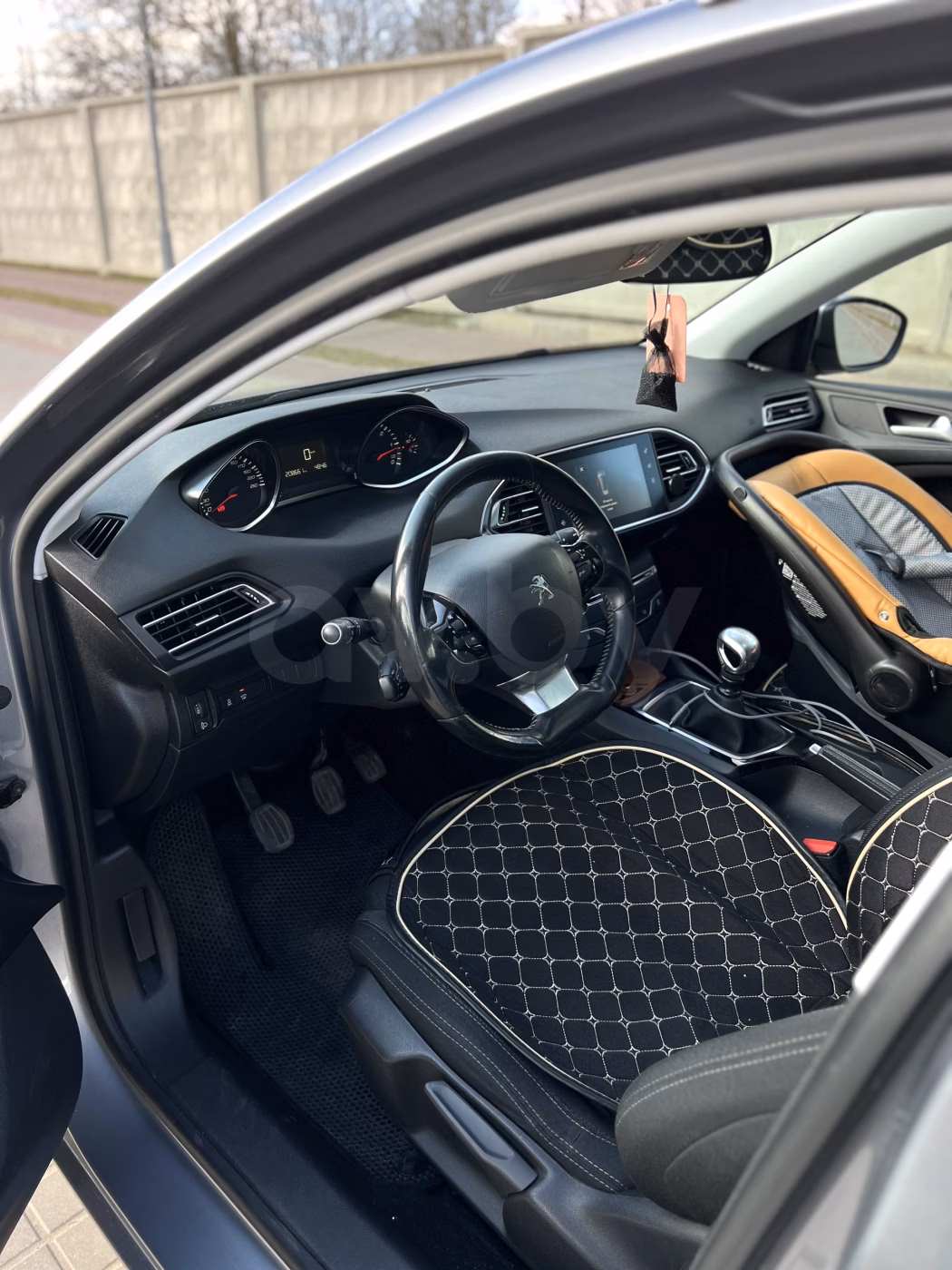 Peugeot 308 фото 3