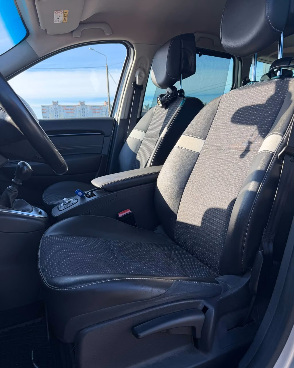 Renault Grand Scenic фото 9
