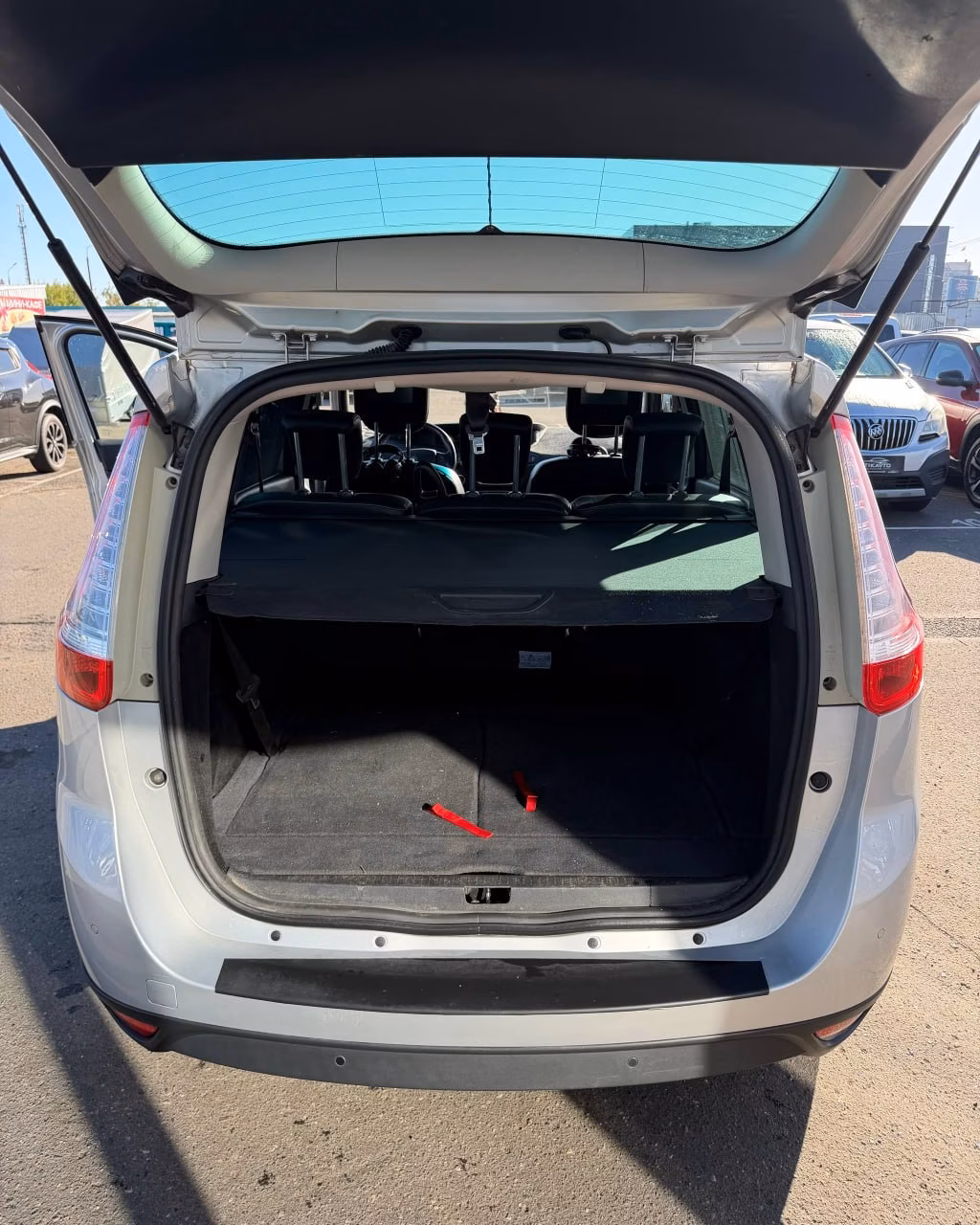Renault Grand Scenic фото 14