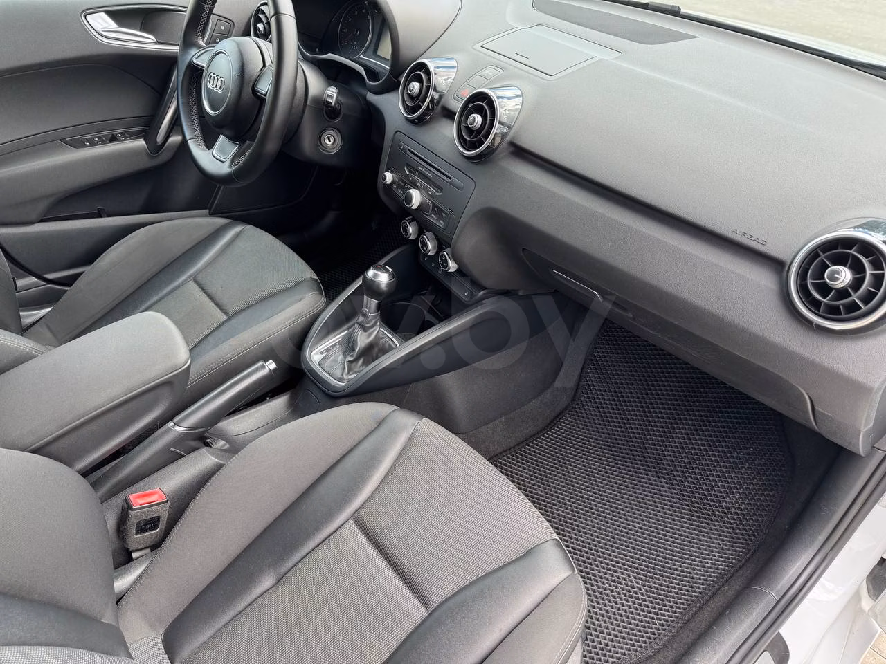 Audi A1 фото 15