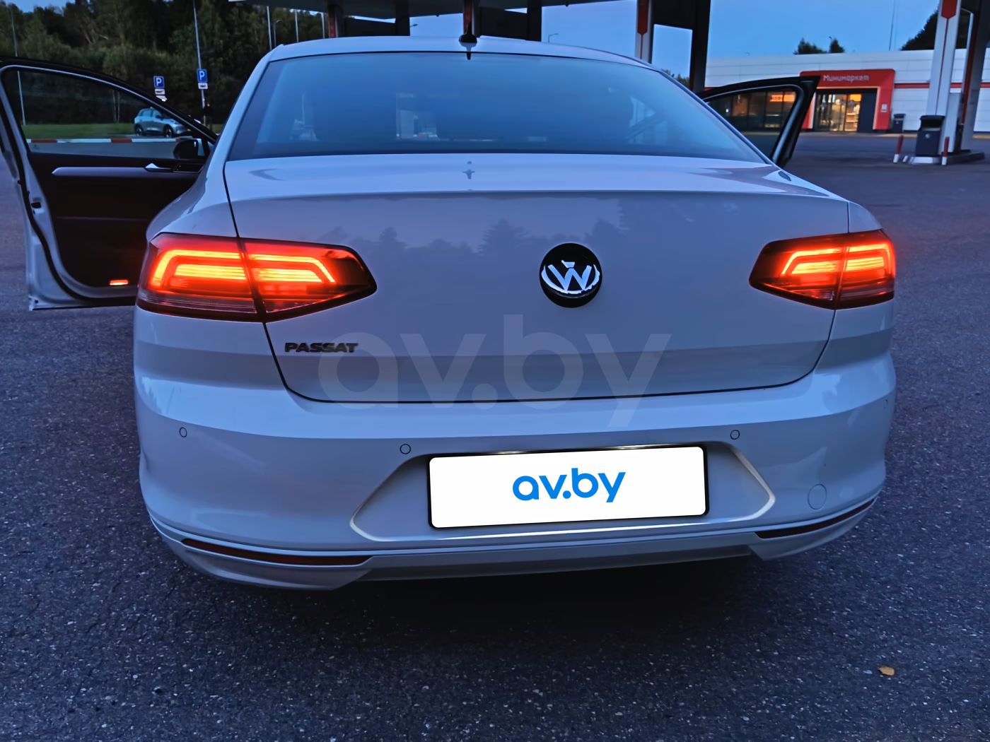 Volkswagen Passat фото 10