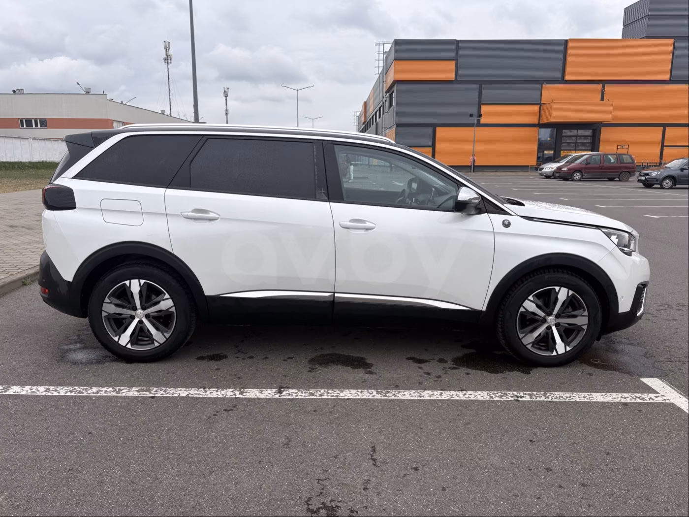 Peugeot 5008 фото 8