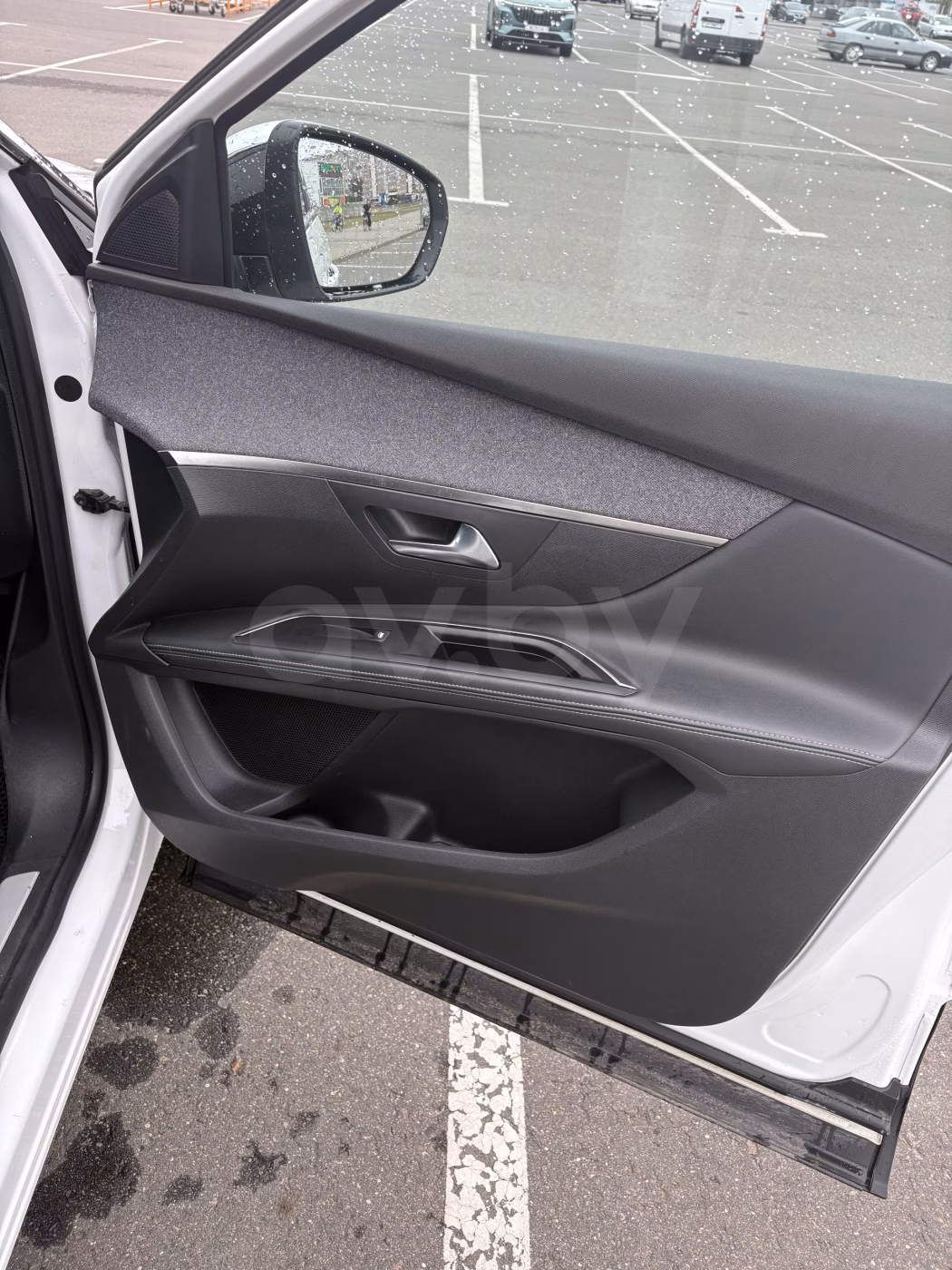 Peugeot 5008 фото 14
