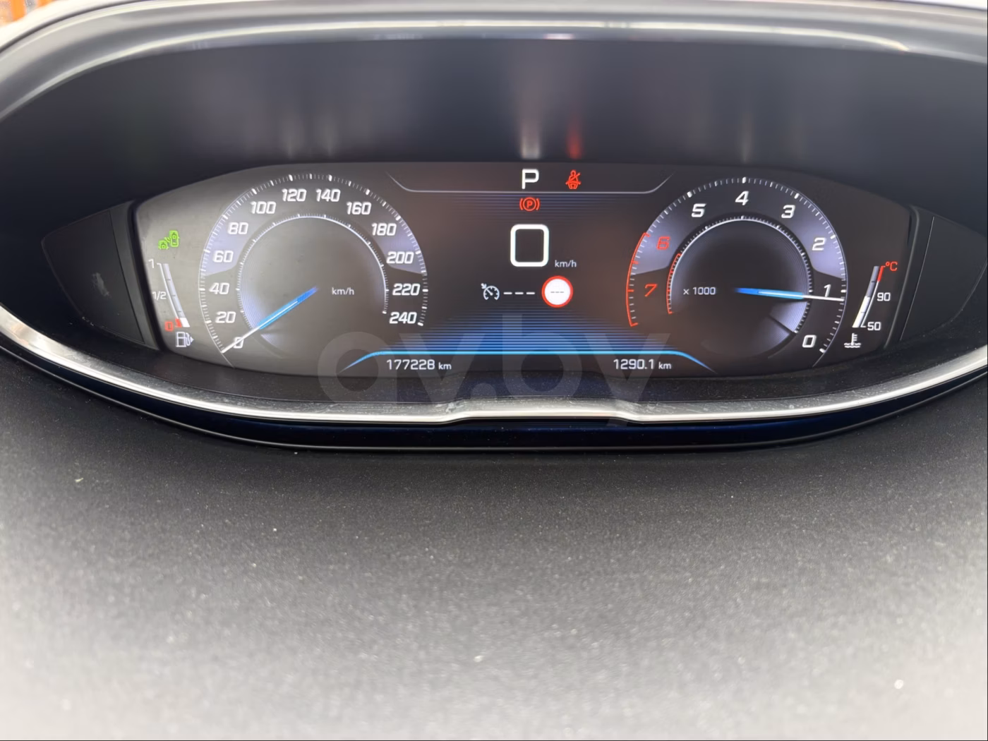 Peugeot 5008 фото 20