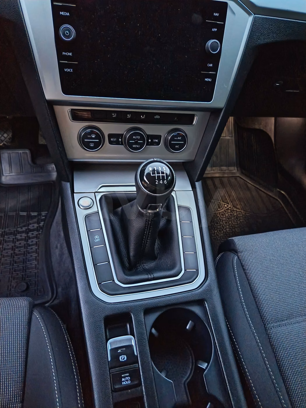 Volkswagen Passat фото 23