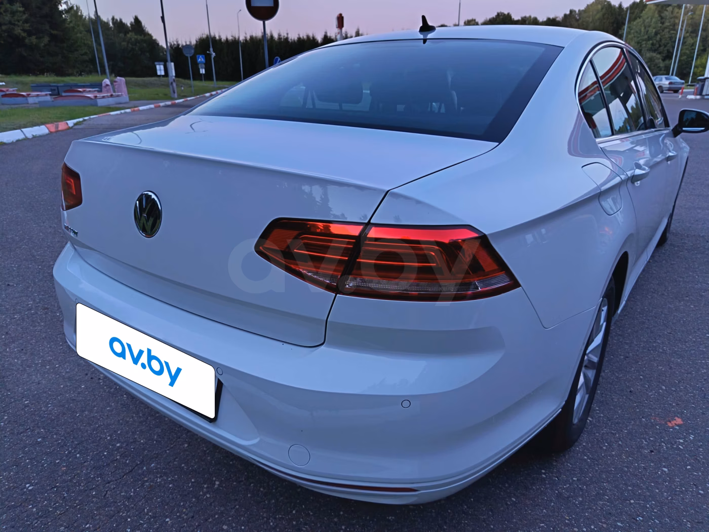 Volkswagen Passat фото 3