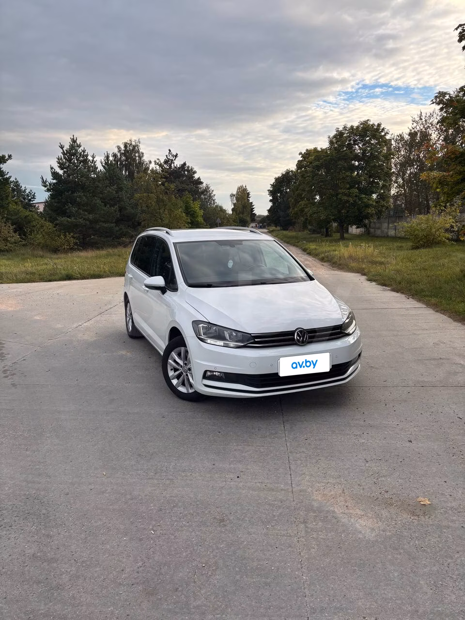 Volkswagen Touran фото 2