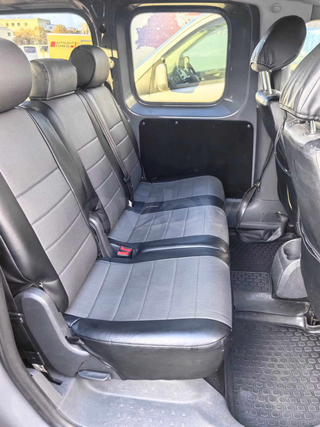 Volkswagen Caddy MAXI фото 12