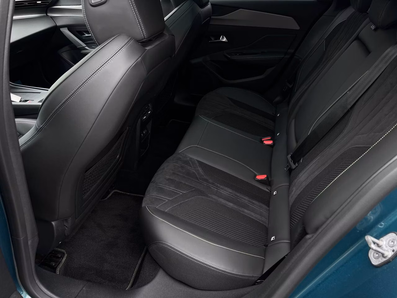 Peugeot 308 фото 12