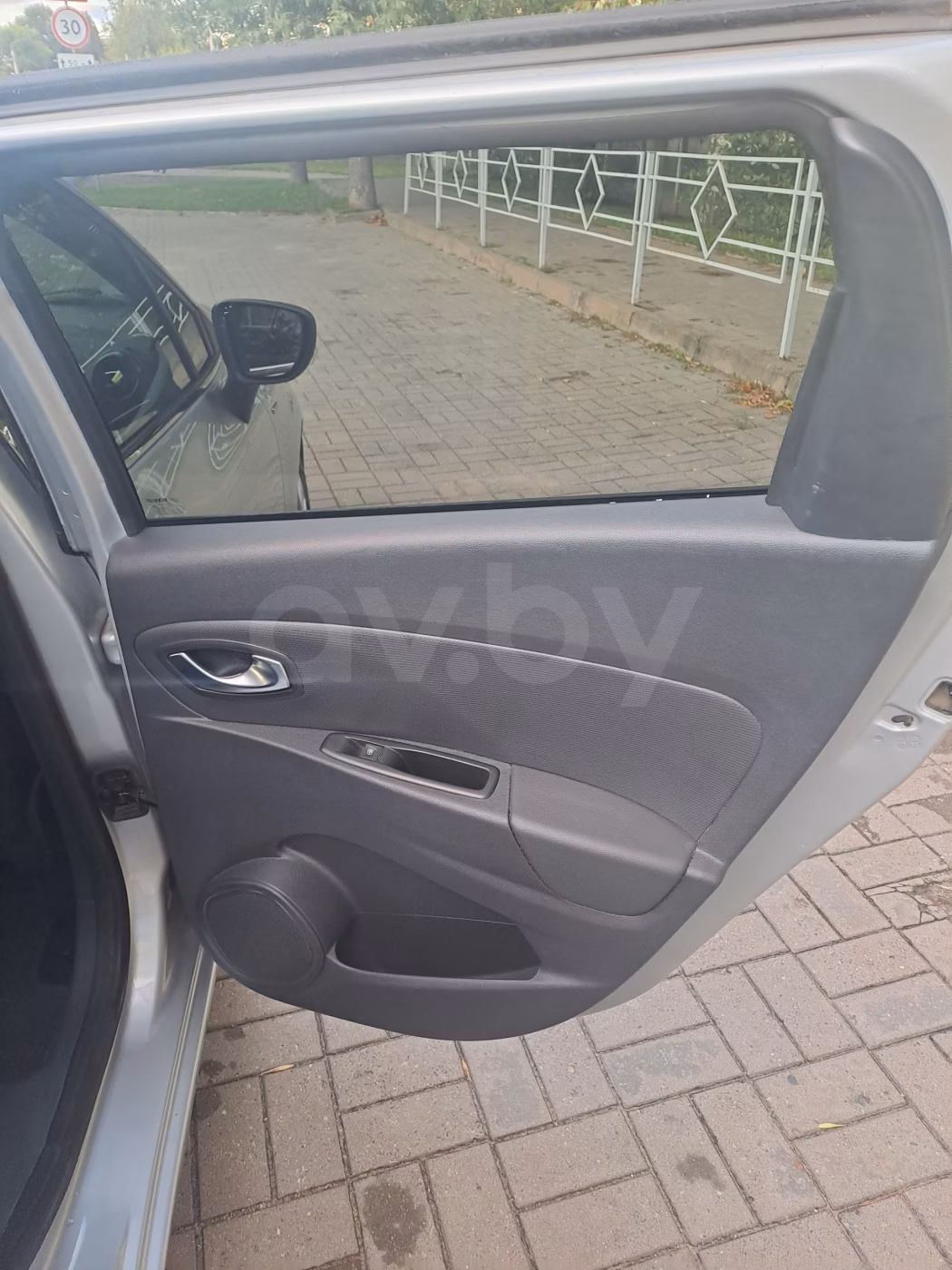 Renault Clio фото 18